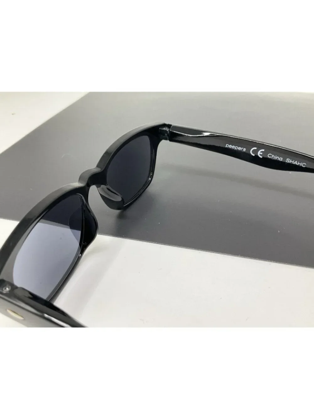 Peepers 584R Clark Sun Black Reading Glasses +2.00 Sunglasses